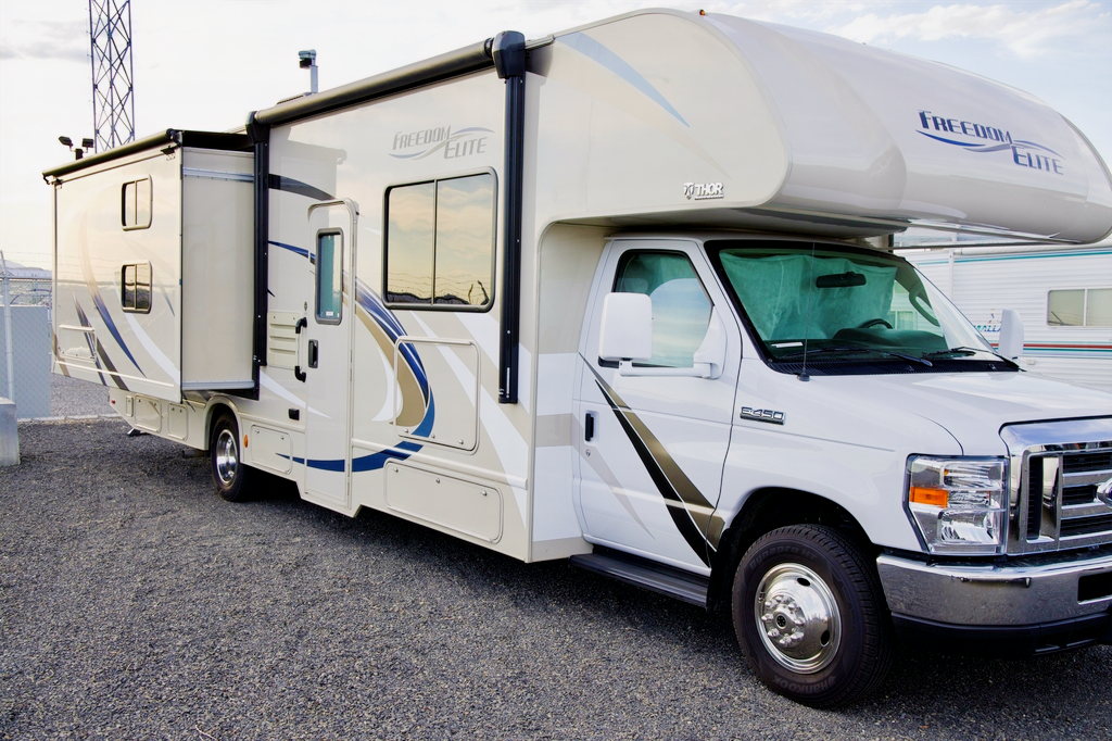 2019 Thor Motor Coach Freedom Elite 30fe Class C