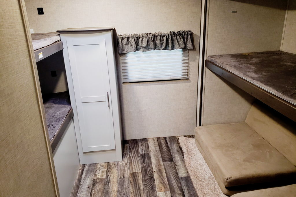 Keystone Bunkhouse 308BHS