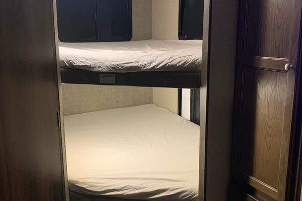 Keystone Bullet 247BHSE Bunkhouse (half ton towable)