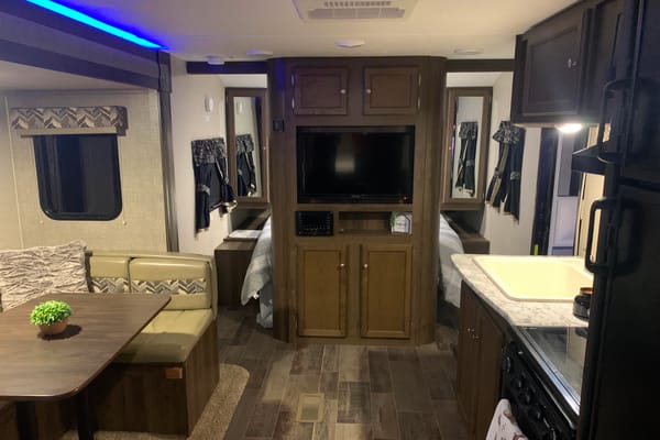Keystone Bullet 247BHSE Bunkhouse (half ton towable)