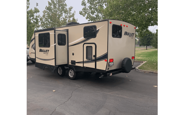 Keystone Bullet 247BHSE Bunkhouse (half ton towable)
