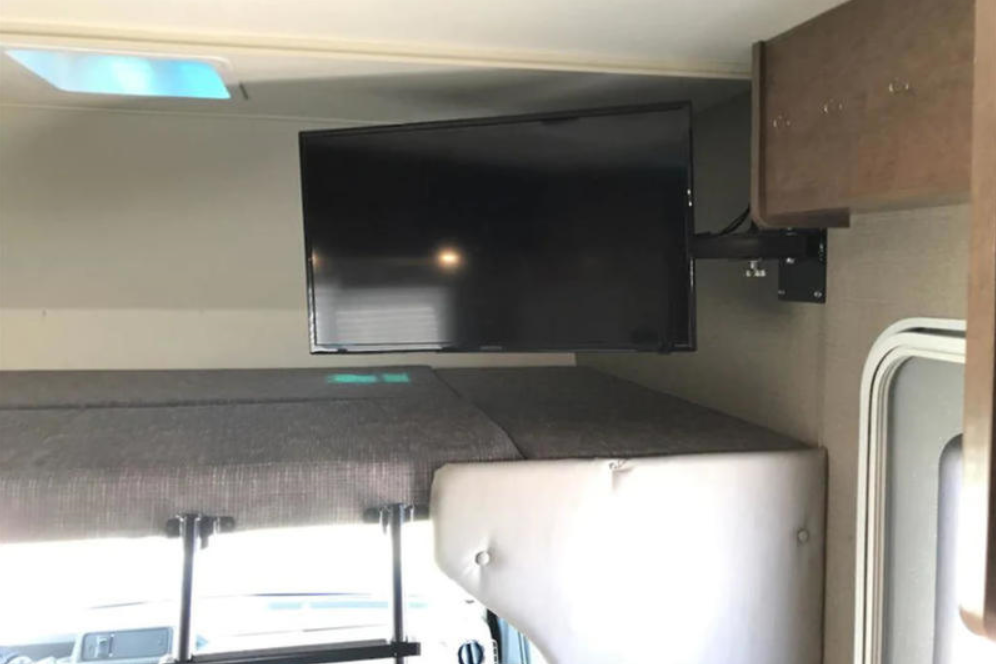*NEW* Winnebago Outlook