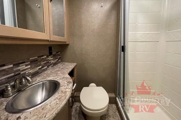 2020 Fourwinds 30D Class C