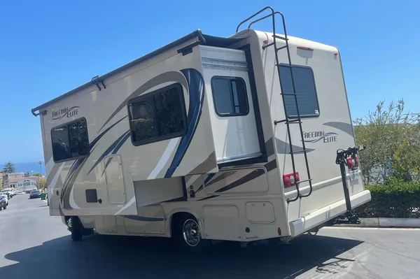 2019 Thor Motor Coach Freedom Elite Class C Delivery Included