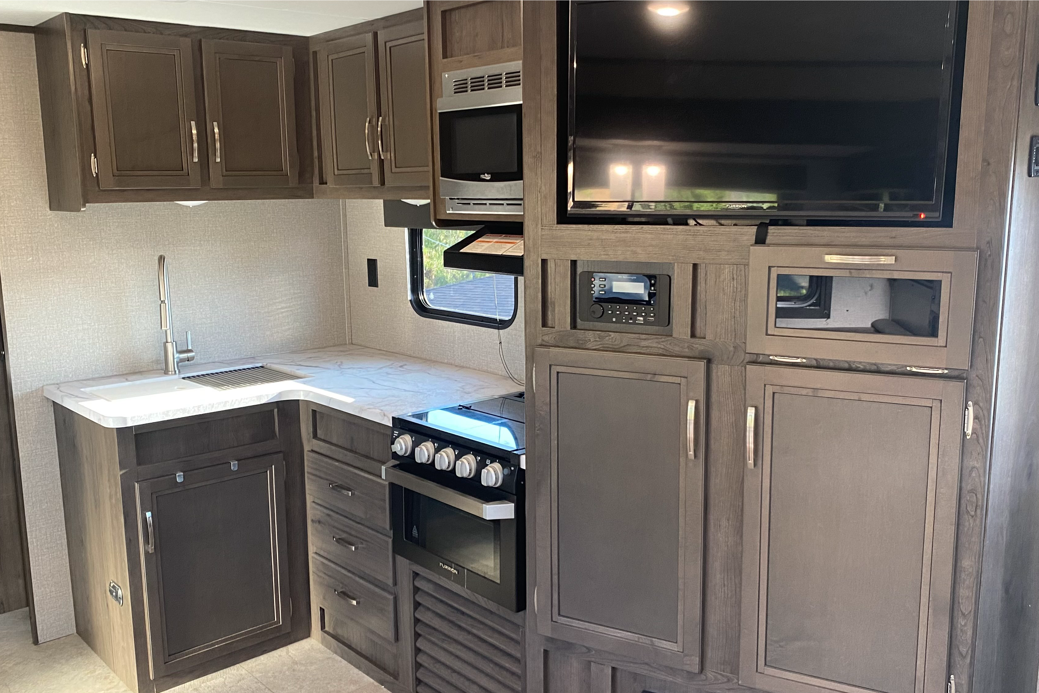 Phil's Travel Trailer bright and roomy