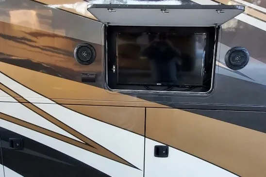Watchorn's Thor Motor Coach Miramar 34.4 Class A