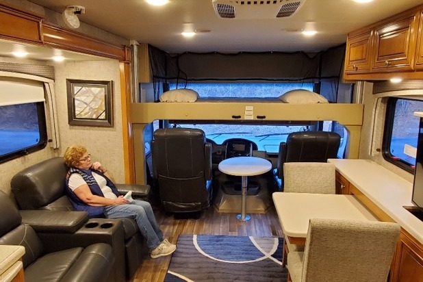 Watchorn's Thor Motor Coach Miramar 34.4 Class A