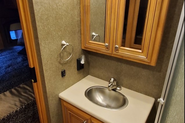 Watchorn's Thor Motor Coach Miramar 34.4 Class A