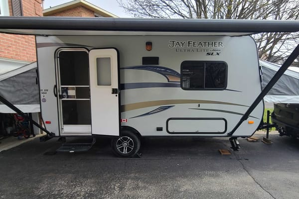 JCs Jayco Jayfeather 16XRB Hybrid