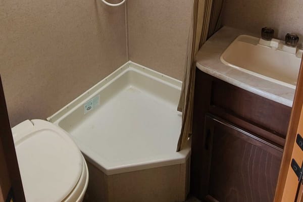 JCs Jayco Jayfeather 16XRB Hybrid
