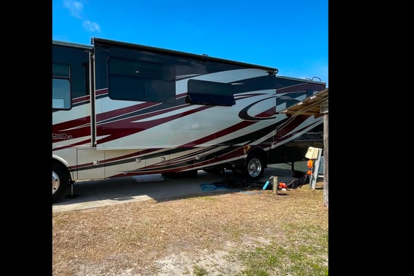 Forest River Georgetown XL 360DS Class A