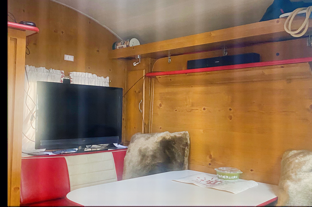Cozy Vintage family friendly Cruiser !
