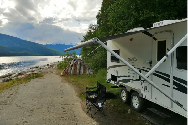 Laura's Trailbay 21FD Travel Trailer