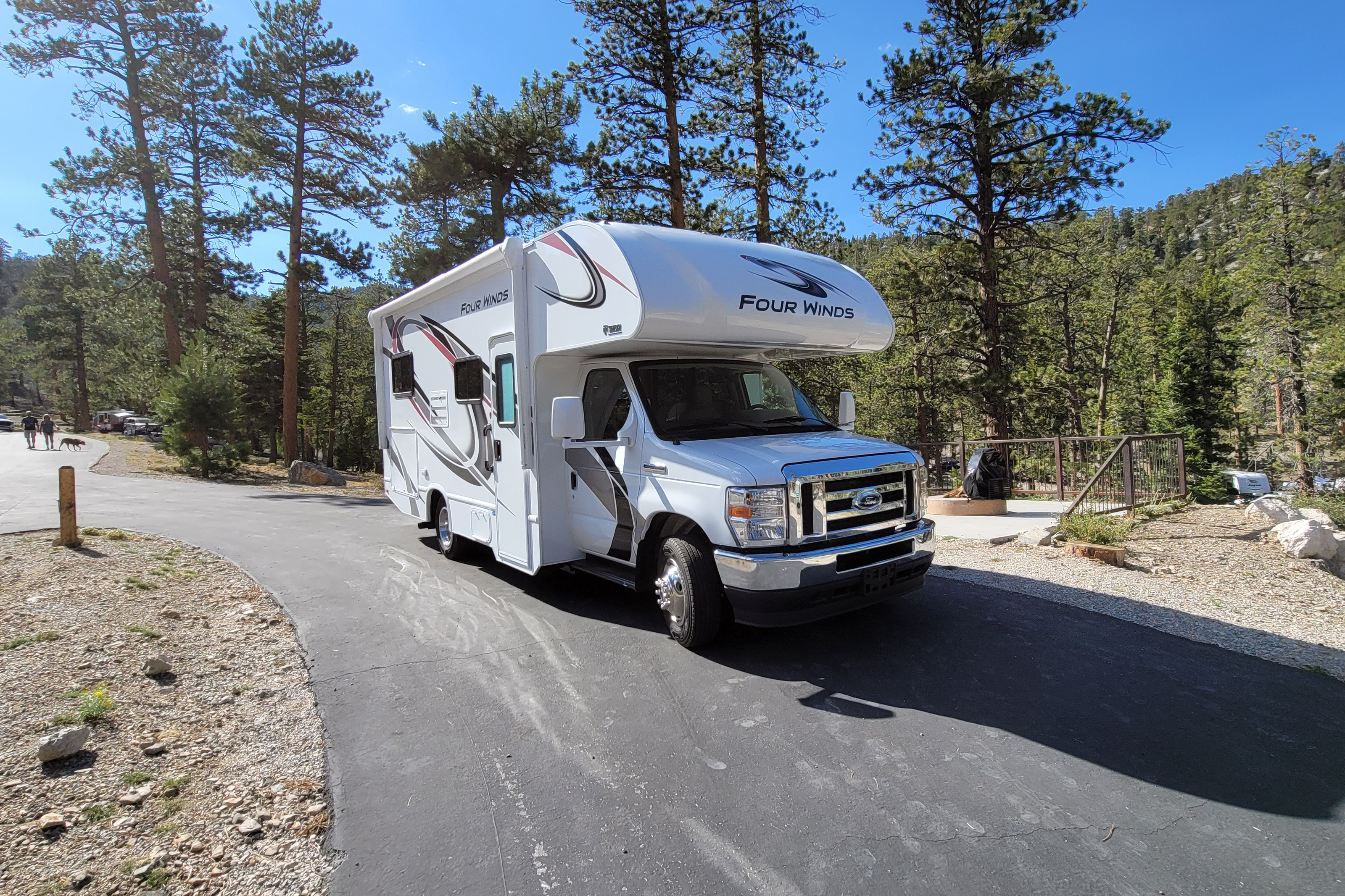 ALL-INCLUSIVE Brand New 2021 Thor Motor Coach Four Winds 22E Class C