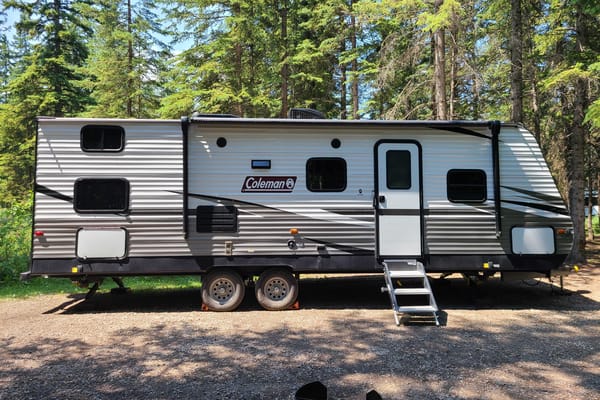 Tyler and Sabrina's Coleman 262BH Travel Trailer