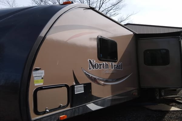 JOHN's northtrail hartland 33tbu Travel Trailer