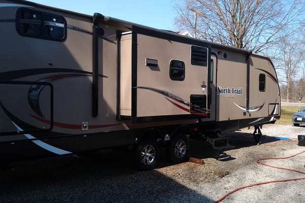 JOHN's northtrail hartland 33tbu Travel Trailer