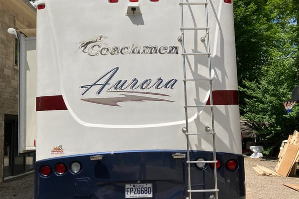 Coachmen Aurora Classe A