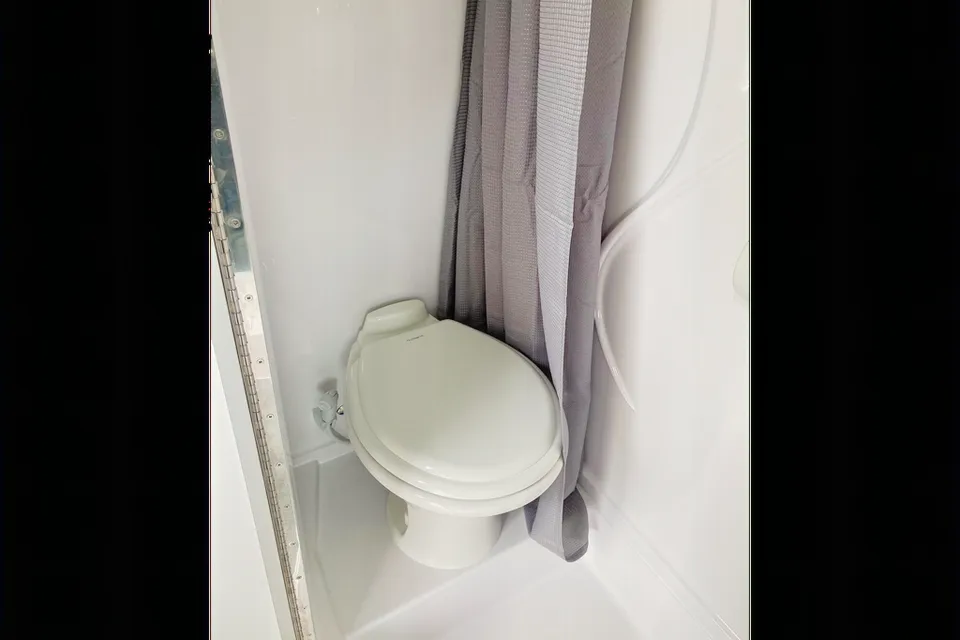 Loft sur la Route - Montecarlo FB21 Classe B