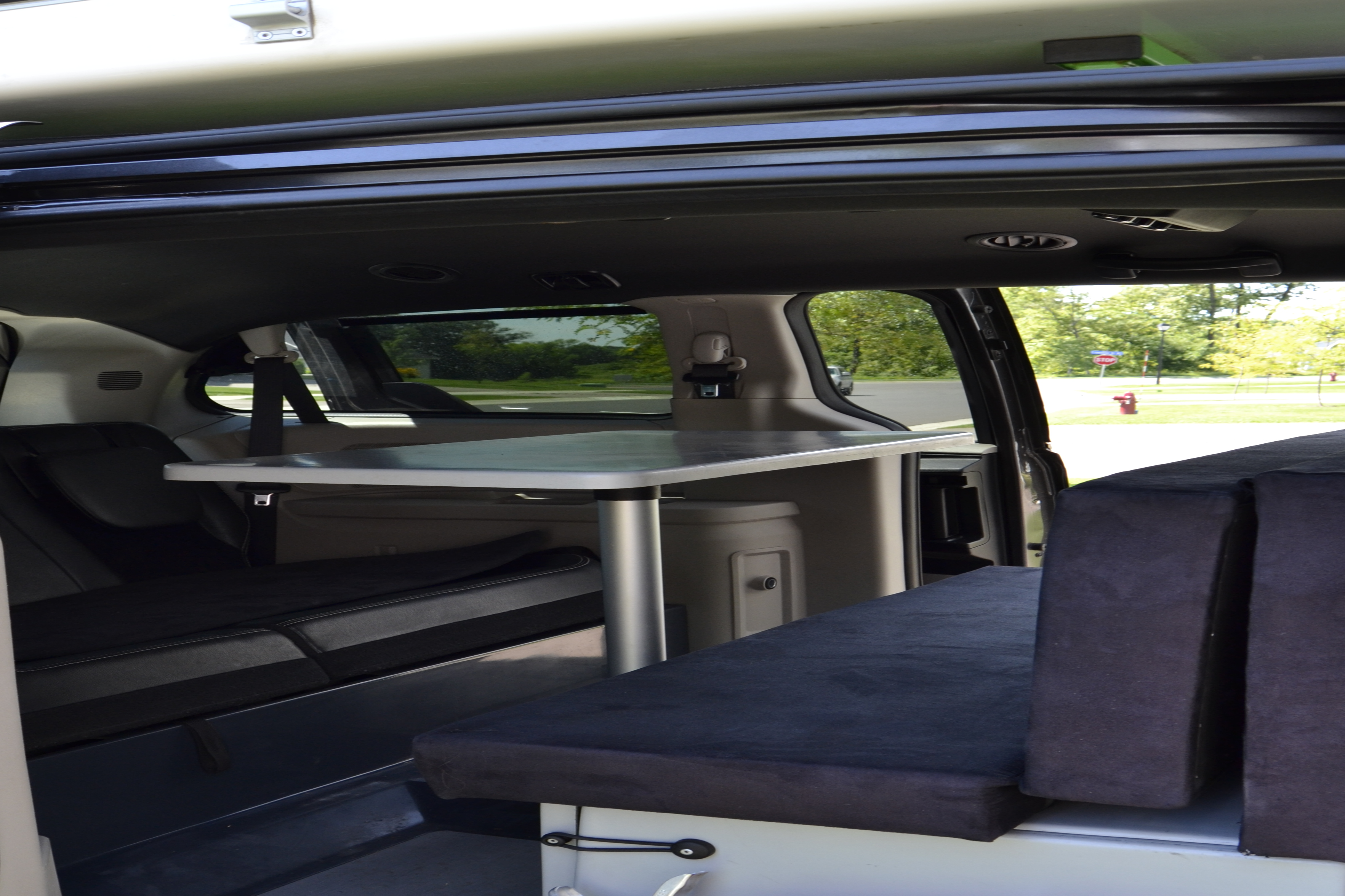 Fuel Efficient, Easy to Drive Campervan! Seats/Sleeps 4 adults, 5 w/kids!