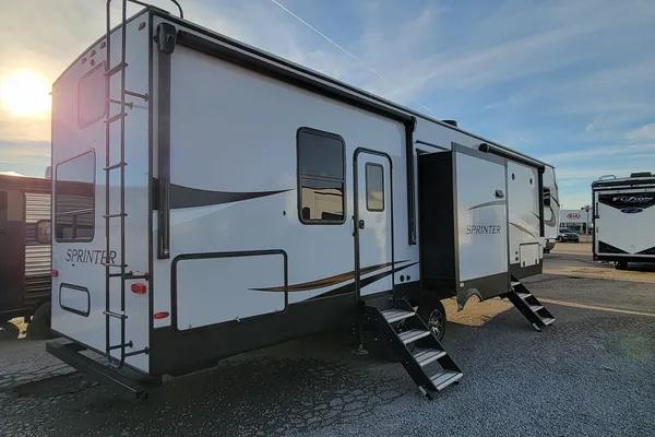 Z RV Adventures “ZOE”