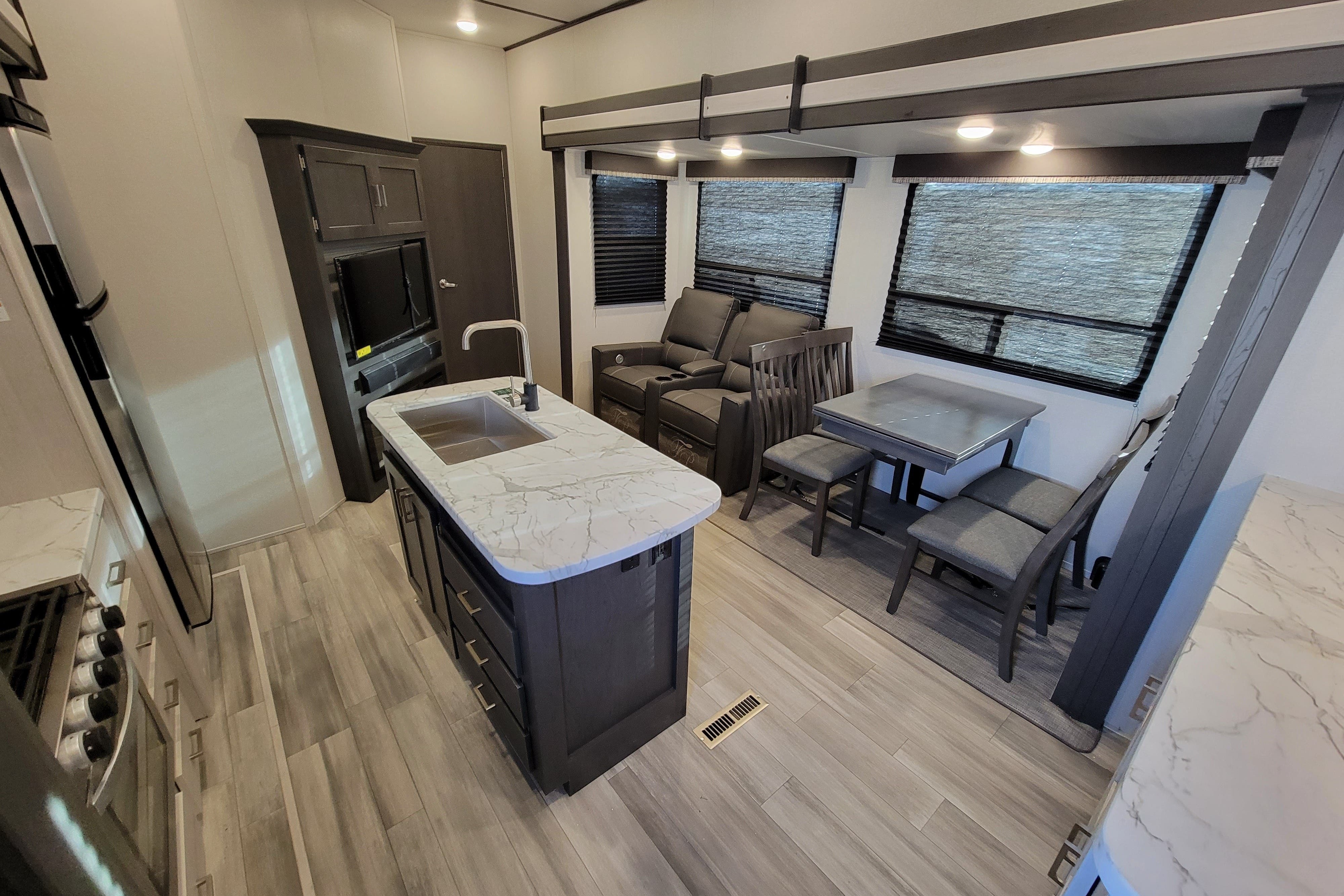 Z RV Adventures “ZOE”