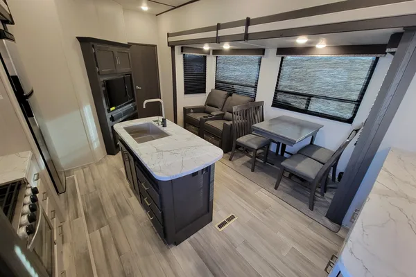 Z RV Adventures “ZOE”