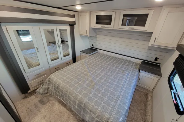 Z RV Adventures “ZOE”