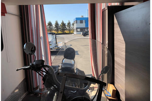 Class A Toyhauler 8 persons wheelchair access + garage for motorcycle, golfcart, ATV, 37 feet long