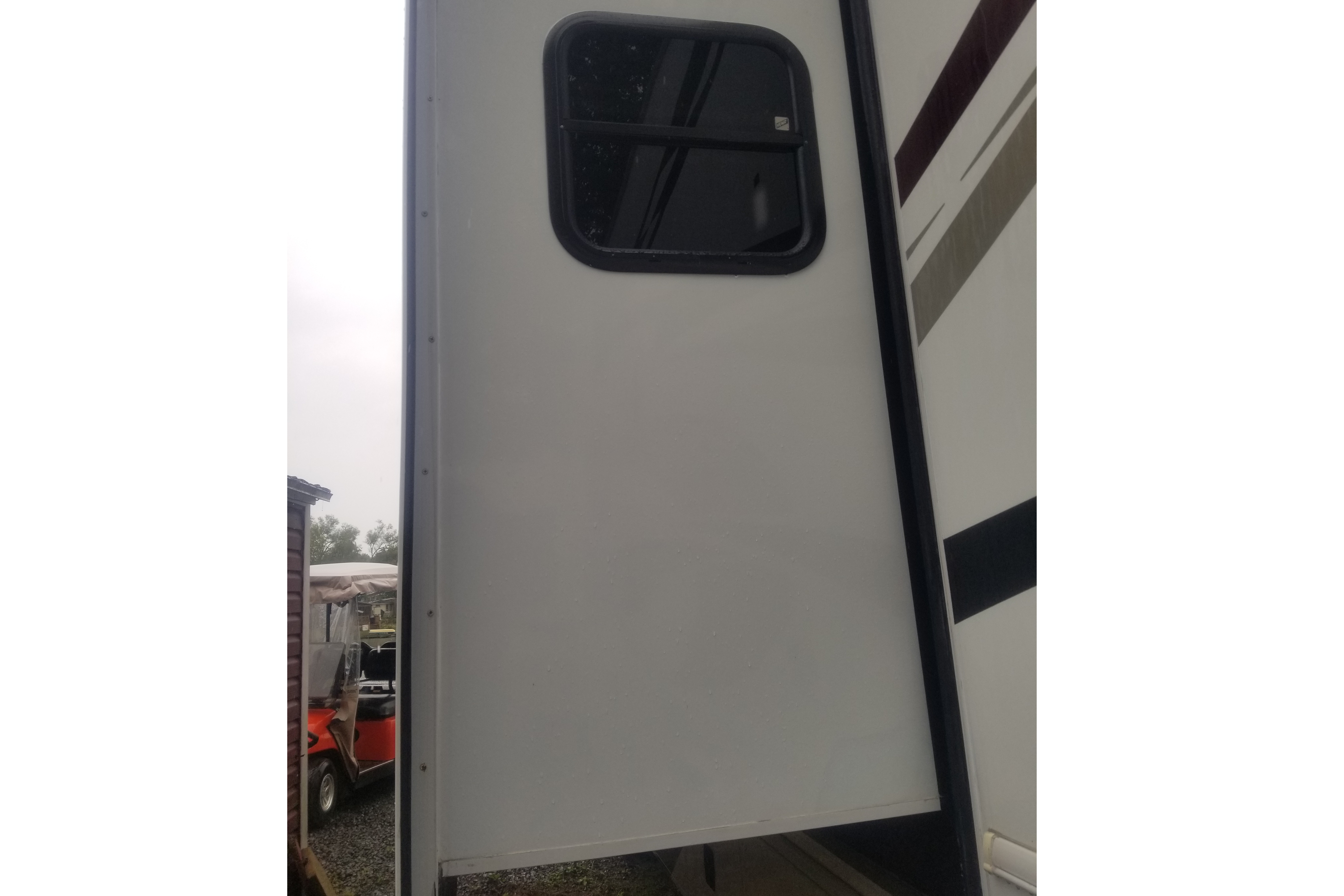 Class A Toyhauler 8 persons wheelchair access + garage for motorcycle, golfcart, ATV, 37 feet long