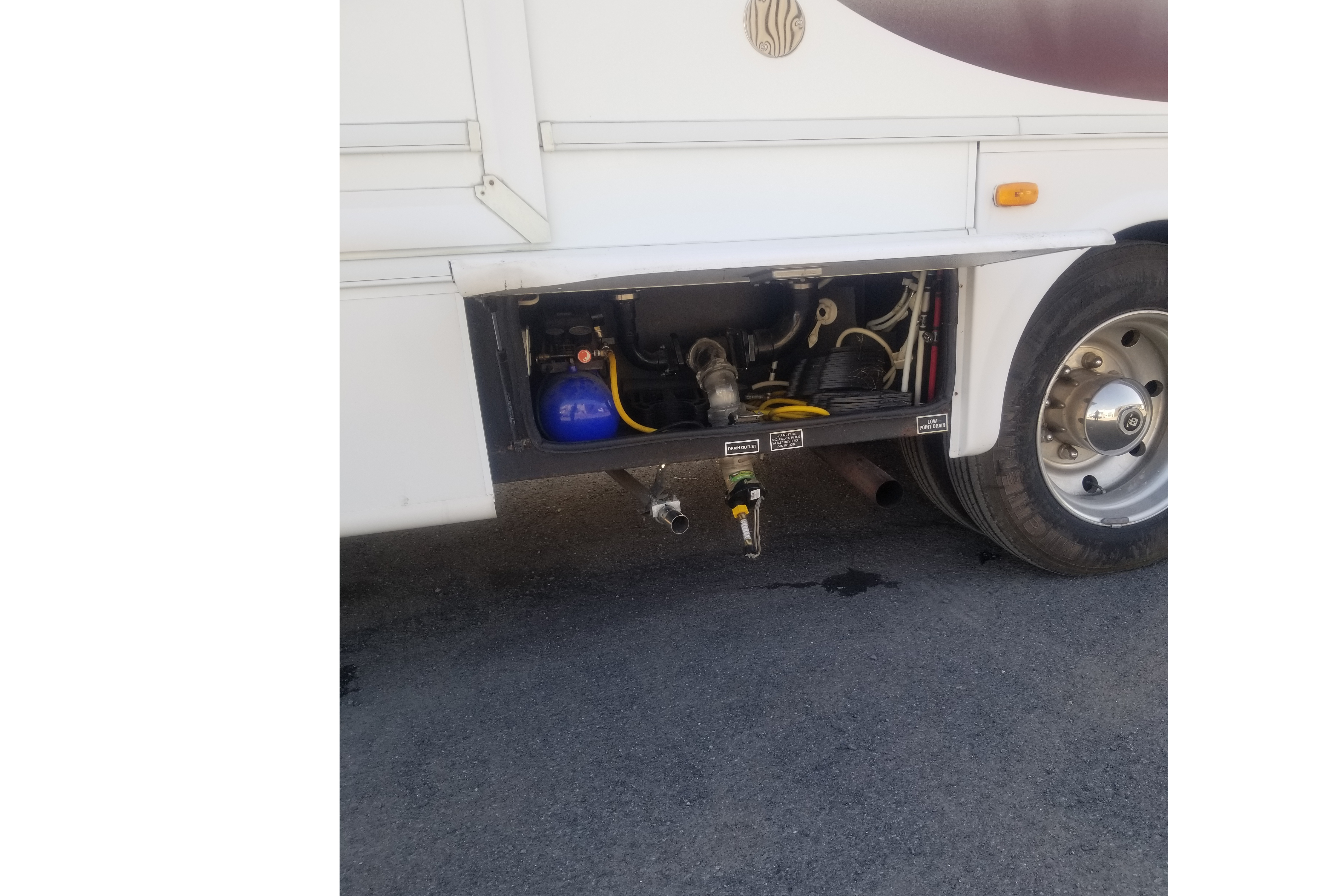 Class A Toyhauler 8 persons wheelchair access + garage for motorcycle, golfcart, ATV, 37 feet long