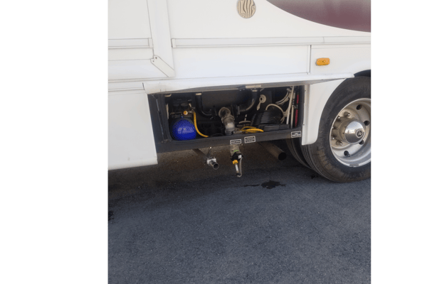 Class A Toyhauler 8 persons wheelchair access + garage for motorcycle, golfcart, ATV, 37 feet long