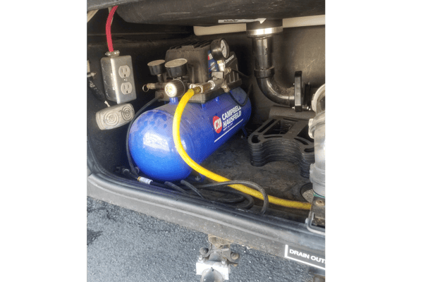 Class A Toyhauler 8 persons wheelchair access + garage for motorcycle, golfcart, ATV, 37 feet long