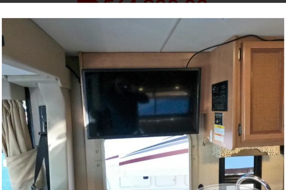Jacob's Thor Motor Coach Axis Class A