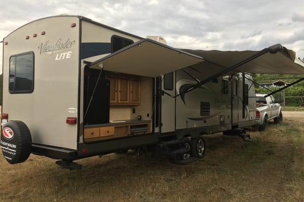Christina's 2016 Cruiser Viewfinder lite Cruiser Travel Trailer