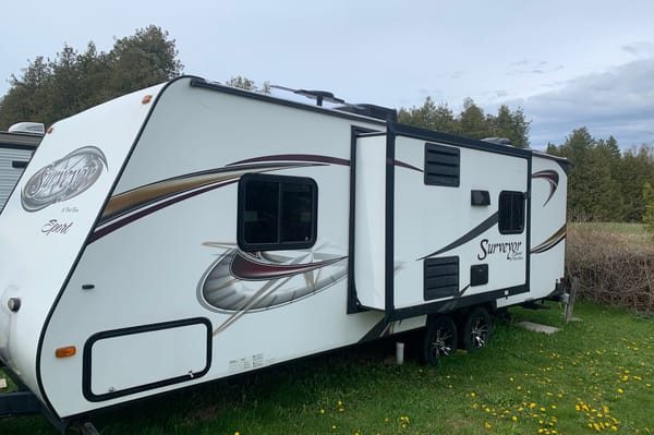 Surveyor Sport 26ft Triple bunks!