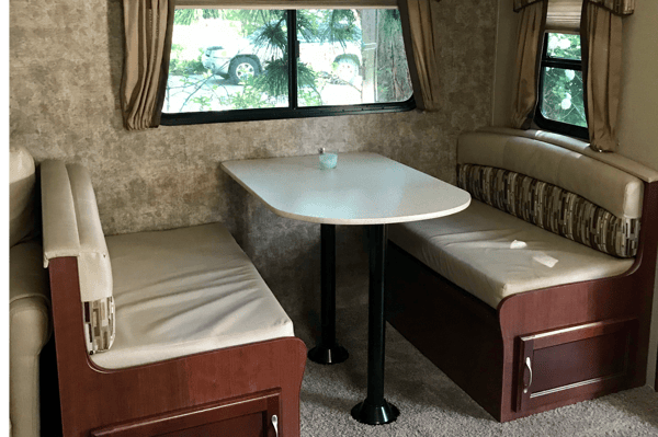 *Turn key* Fully loaded Luxury Rental* 32’ Sunvalley *Delivery Only