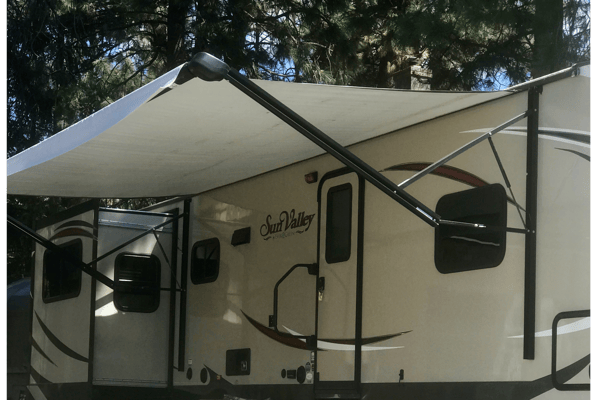 *Turn key* Fully loaded Luxury Rental* 32’ Sunvalley *Delivery Only
