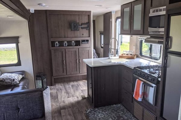 Chuck's Forest River Salem 30 BHS Travel Trailer