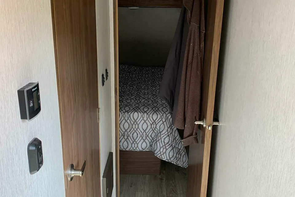 Similkameen 's  NEW  Heartland Prowler 29RKS Travel Trailer