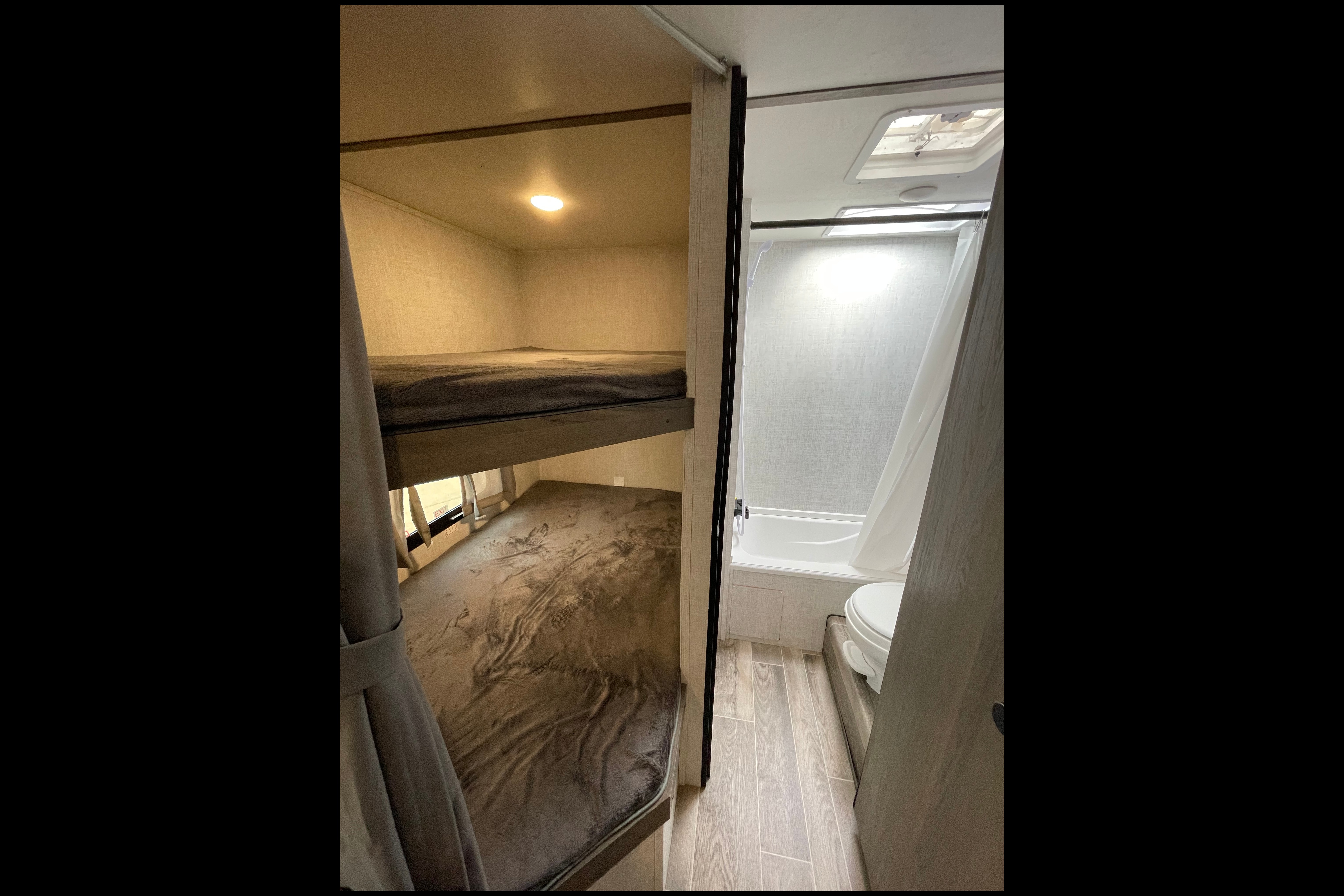 Spacious Clean New 27' Ultra-Lite Travel Trailer