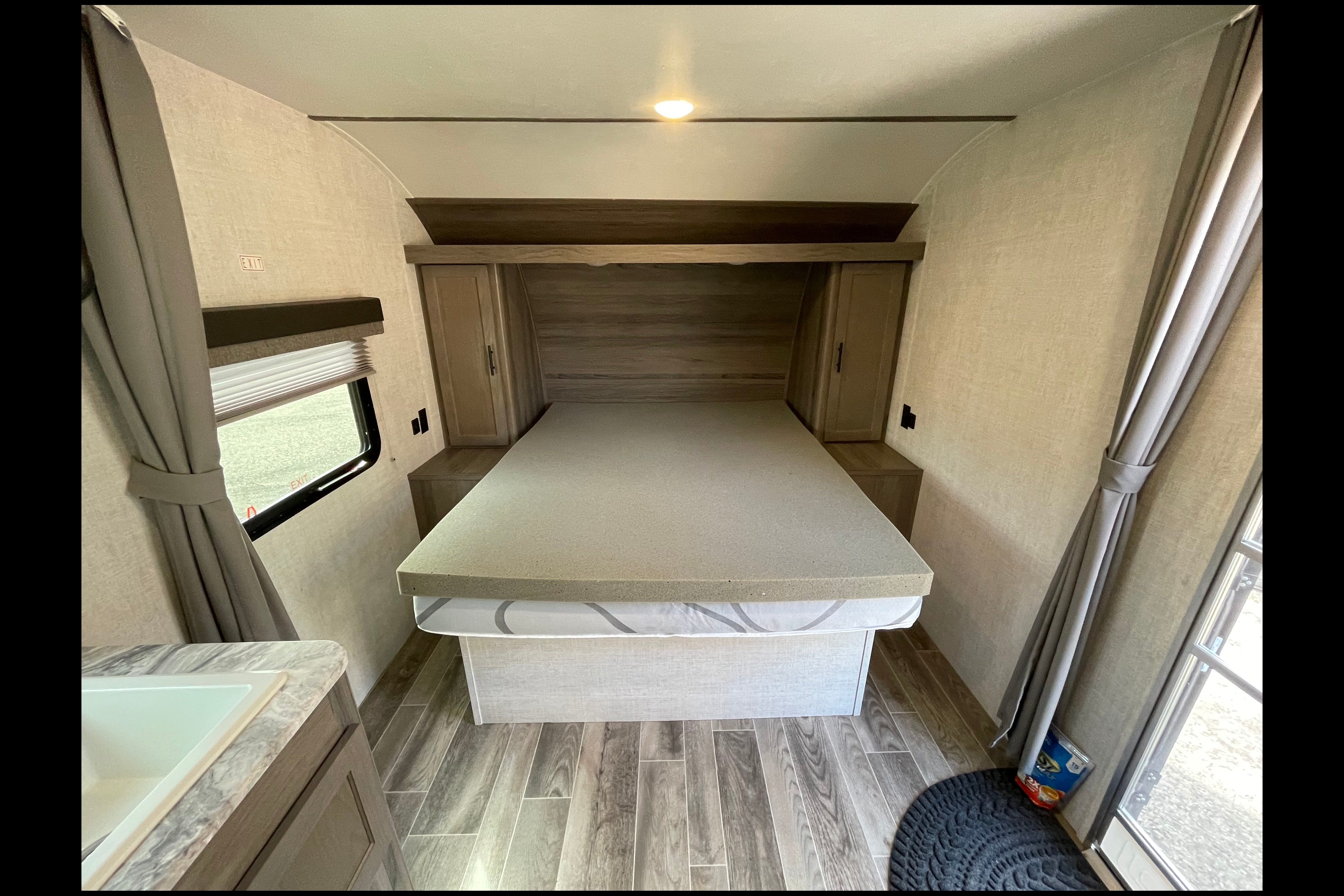 Spacious Clean New 27' Ultra-Lite Travel Trailer