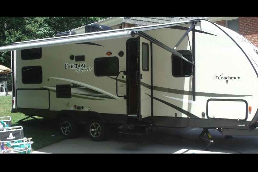 Kristen and Mike’s Coachmen 257 freedom express Travel Trailer