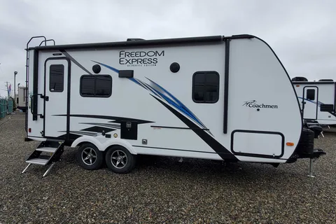 "Frieda" Coachmen Freedom Express  Travel Trailer