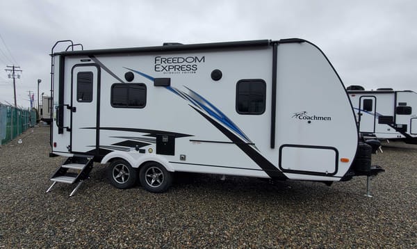"Frieda" Coachmen Freedom Express Travel Trailer
