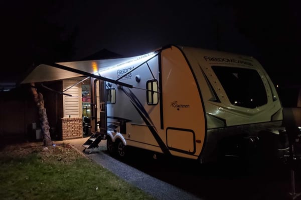 "Frieda" Coachmen Freedom Express Travel Trailer