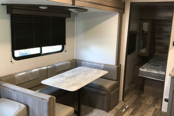 Jesse & Tracey’s Keystone Crossroads Volante Travel Trailer