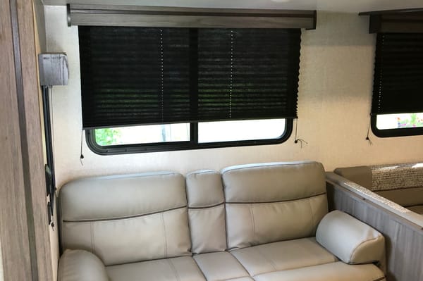 Jesse & Tracey’s Keystone Crossroads Volante Travel Trailer