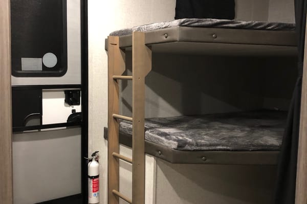 Jesse & Tracey’s Keystone Crossroads Volante Travel Trailer