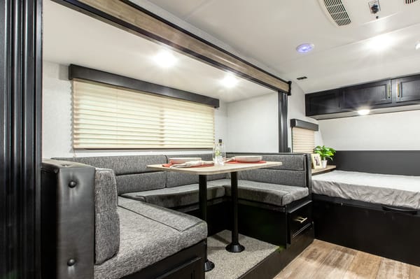 JEFF's Cherokee Wolf Pup 17JG Travel Trailer